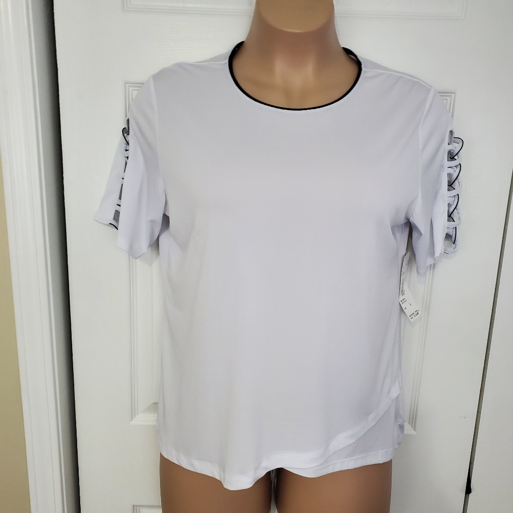 Southern Lady Criss Cross Top